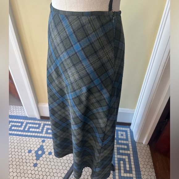 Liz Claiborne | Vintage Green & Blue Plaid Maxi Skirt - Picture 3 of 7